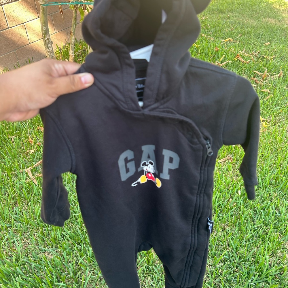 GAP x Disney infant fleece footie